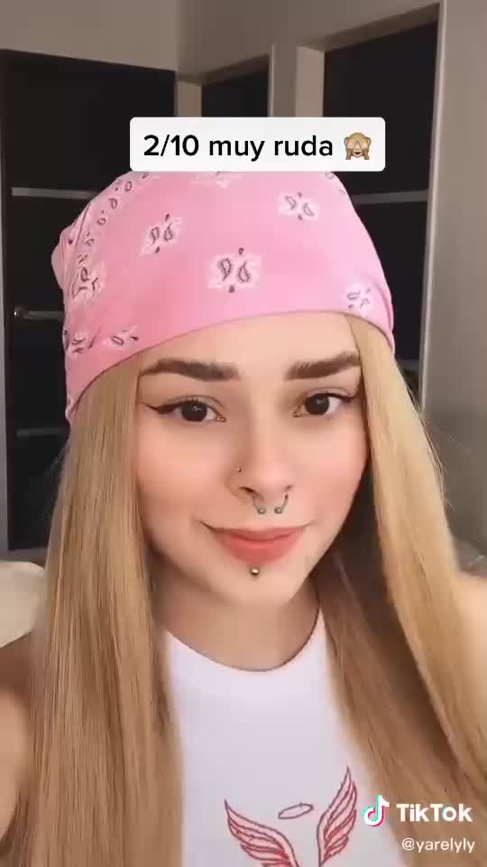 Yarelyly-Shorts.mp4
