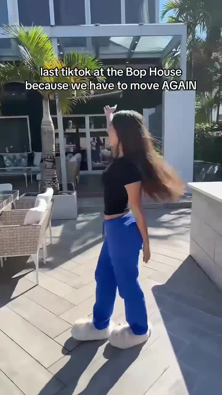 4da8e0497e99be3eb2aabc715bbc67c0.mp4