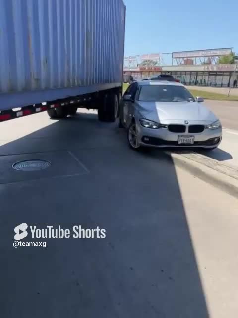 ba495ce6a8ecef1638e7696ecc43ec0e.mp4